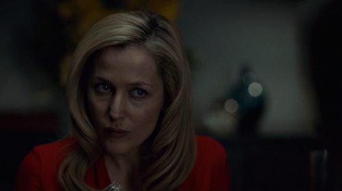 OMG SHE KNOWS EVERYTHING. LOOK AT THAT FACE. SHE KNOWS WHAT SHE'S EATING. (AND ULTIMATELY DOESN'T CARE.)