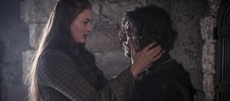 Sansa demands that Theon quits being a lil bitch [HBO]