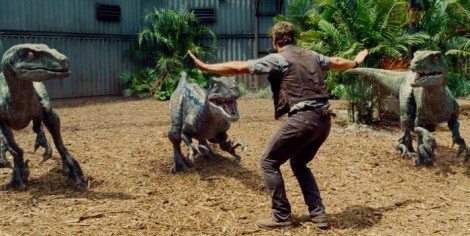 Jurassic-World-Trailer-Still-2-700x351