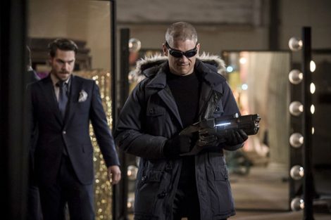 Captain Cold returns in "New Rogues" (Source: The CW)