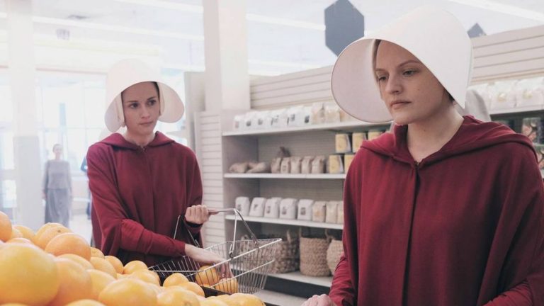 handmaid's tale pilot episode recap review